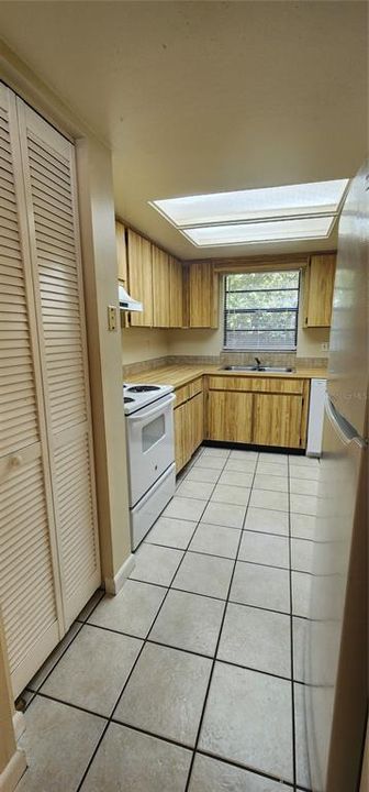 В аренду: $1,975 (3 спален, 2 ванн, 1134 Квадратных фут)