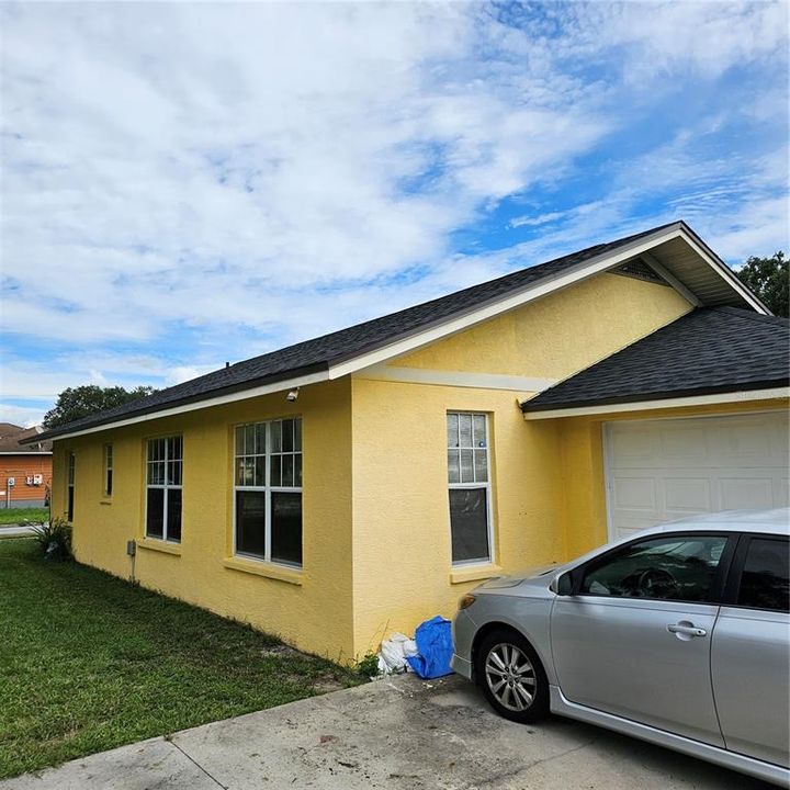 For Sale: $250,000 (3 beds, 2 baths, 1290 Square Feet)