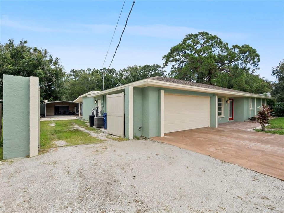 For Sale: $679,000 (3 beds, 2 baths, 2250 Square Feet)