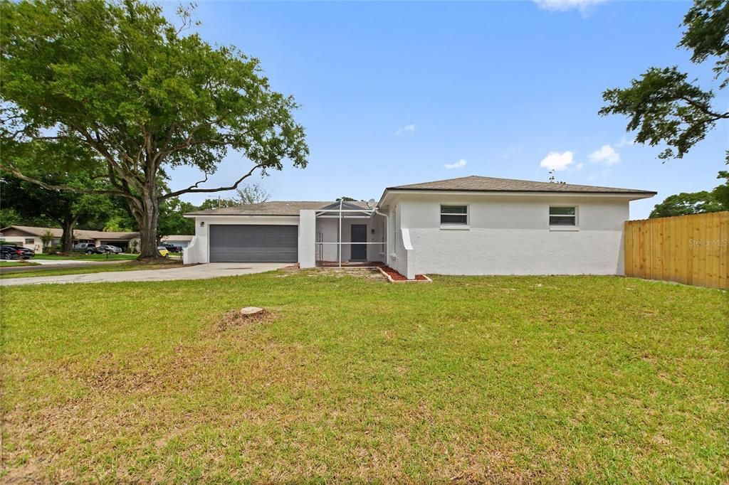 For Sale: $385,000 (3 beds, 2 baths, 1272 Square Feet)