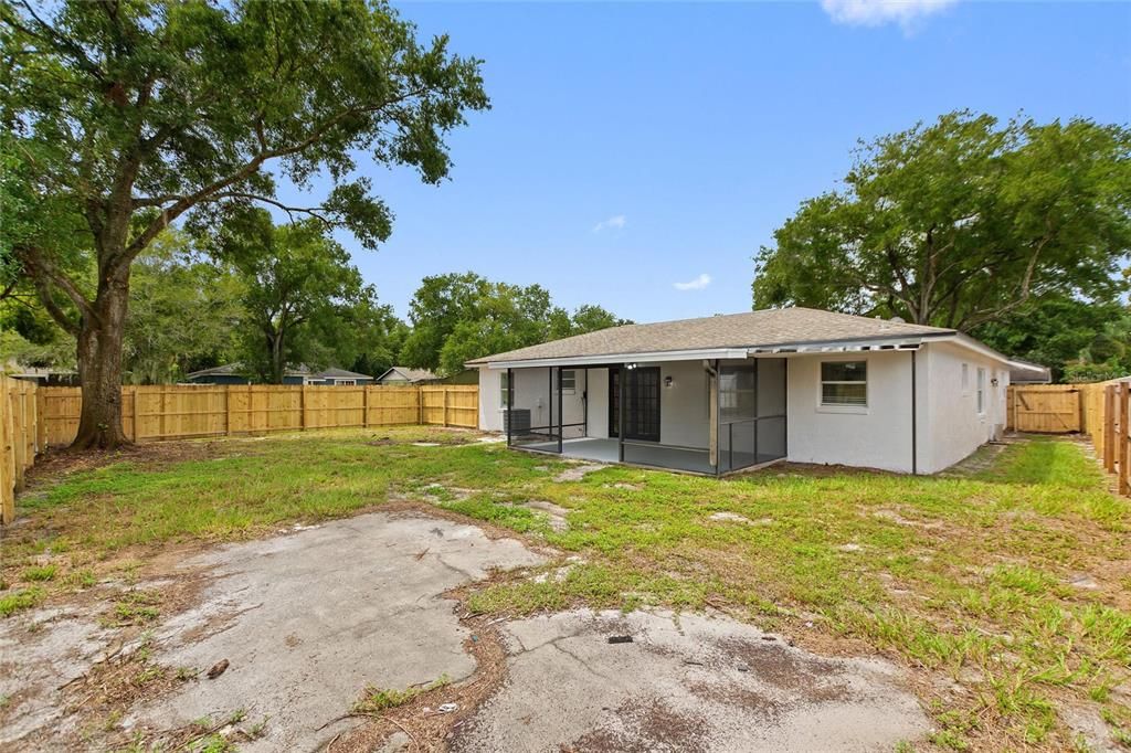 For Sale: $385,000 (3 beds, 2 baths, 1272 Square Feet)