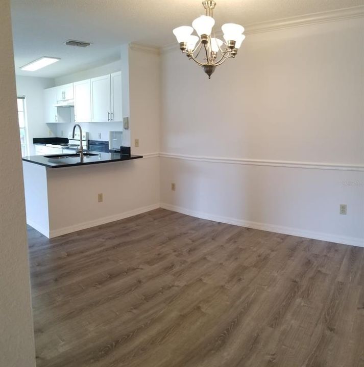 For Rent: $1,450 (1 beds, 1 baths, 657 Square Feet)