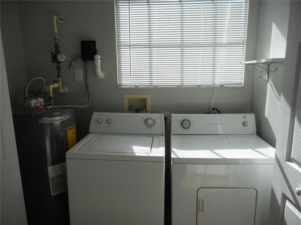 Washed & Dryer in 1st floor bath