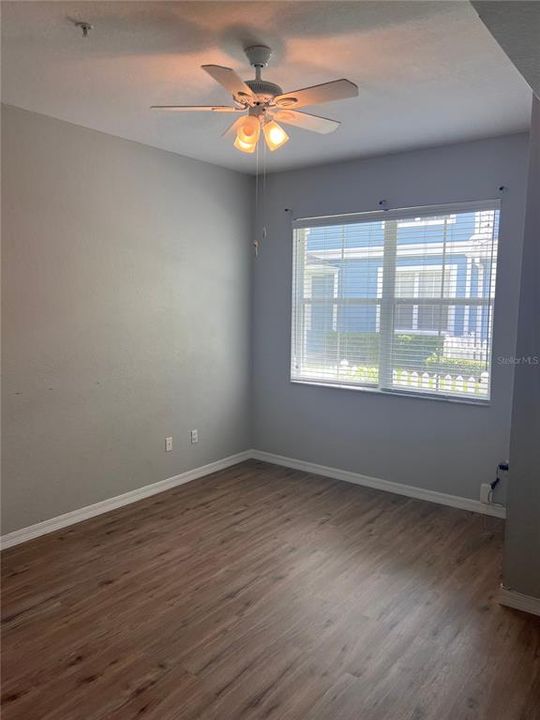 For Rent: $1,995 (3 beds, 2 baths, 1296 Square Feet)