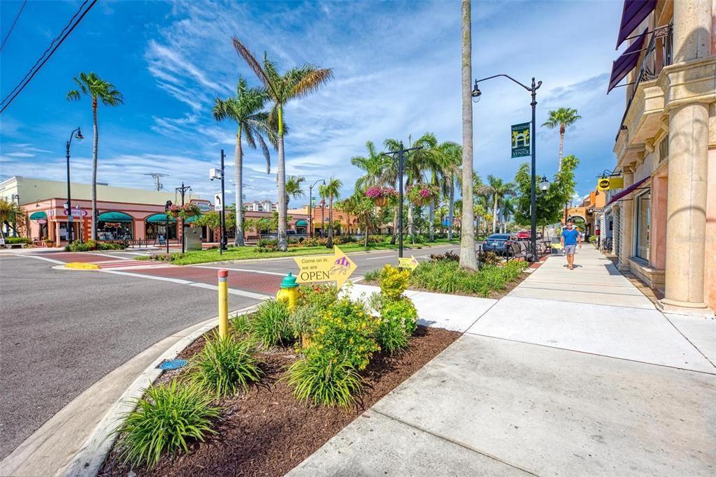 For Sale: $1,250,000 (3 beds, 2 baths, 1802 Square Feet)