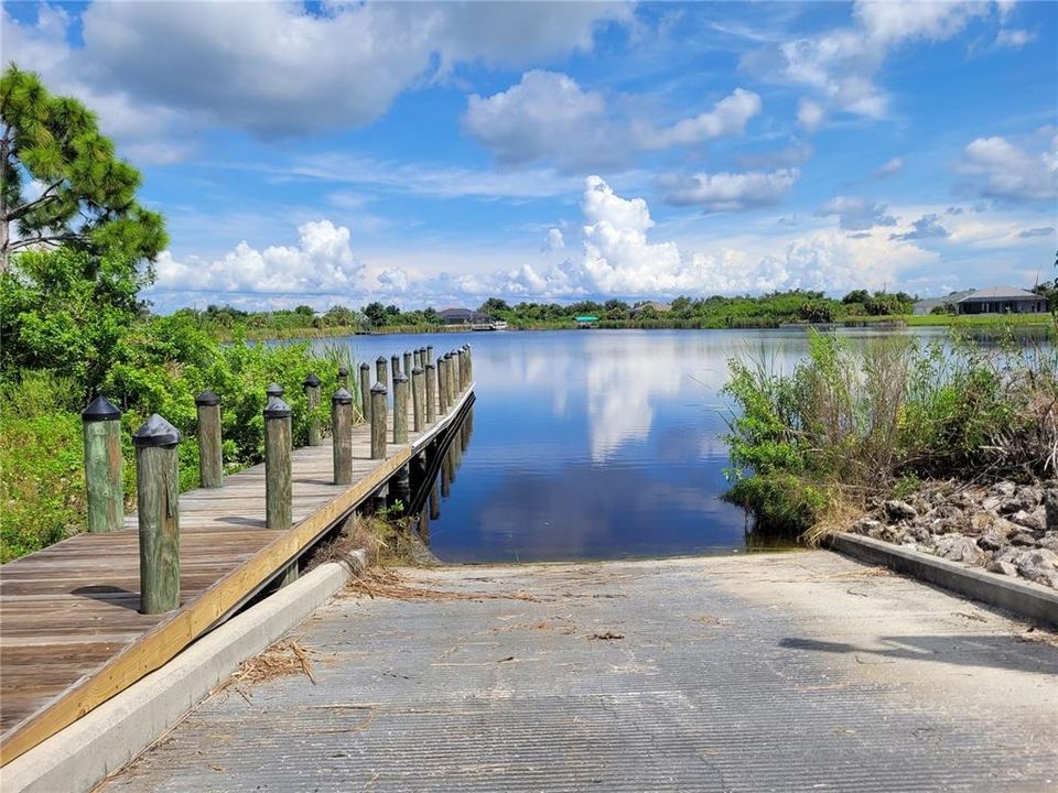 Boat ramp at the park- dunk & GO!