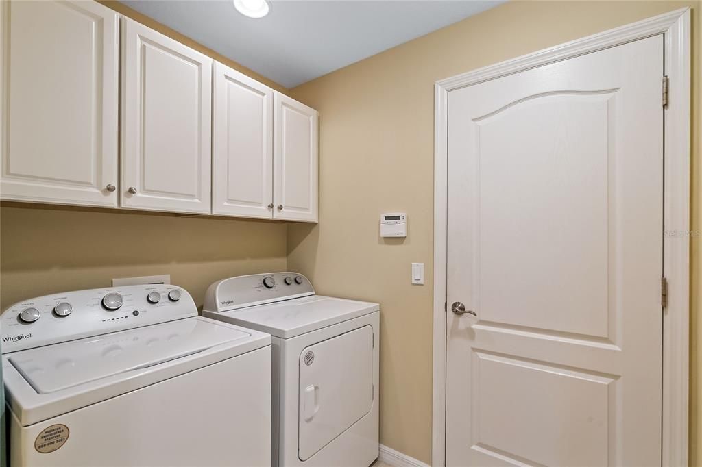 For Sale: $377,500 (2 beds, 2 baths, 1258 Square Feet)