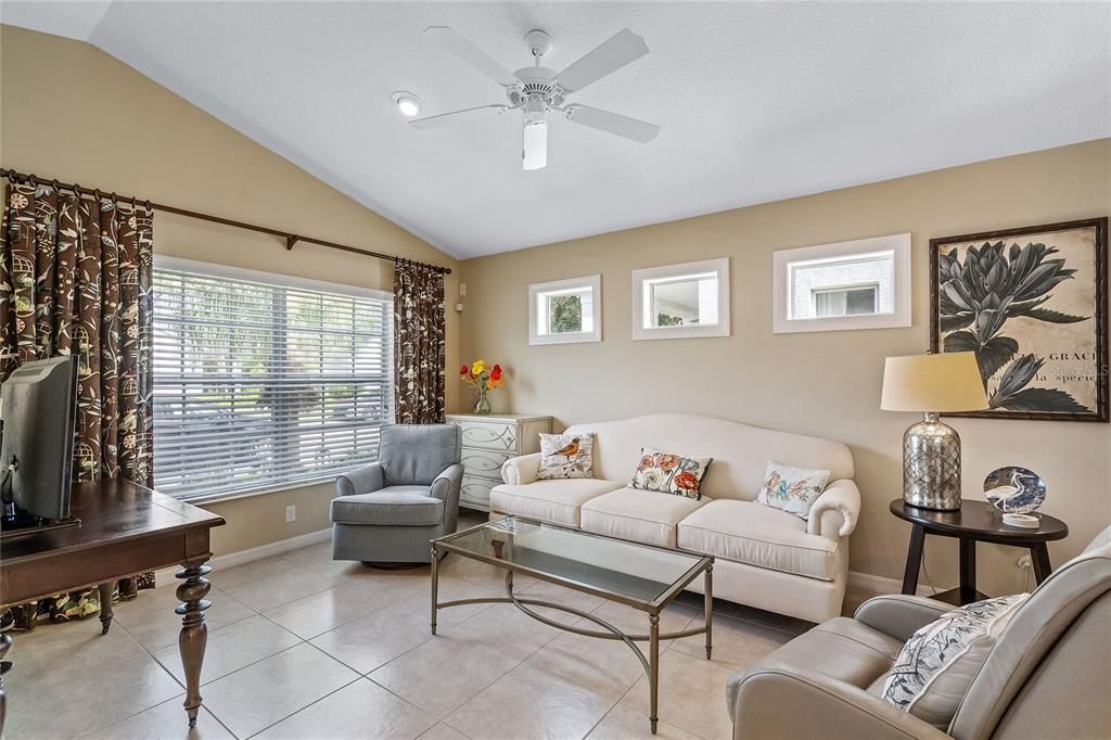 For Sale: $377,500 (2 beds, 2 baths, 1258 Square Feet)