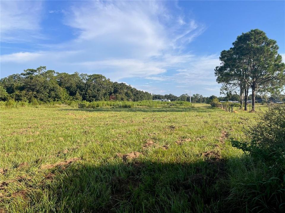 待售: $119,000 (1.01 acres)