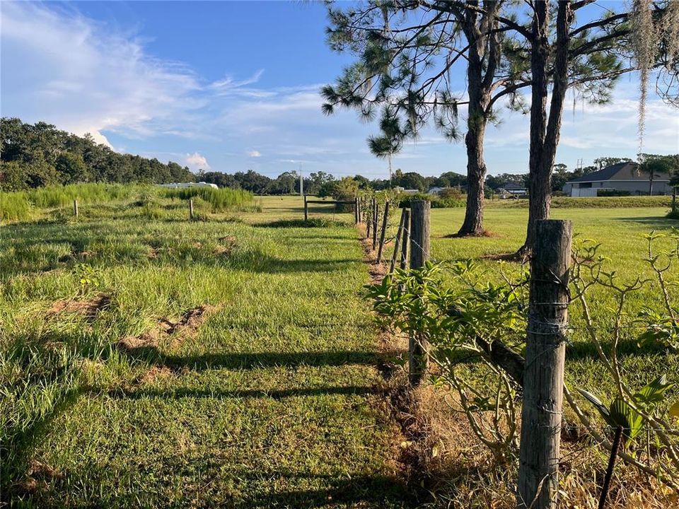 待售: $119,000 (1.01 acres)