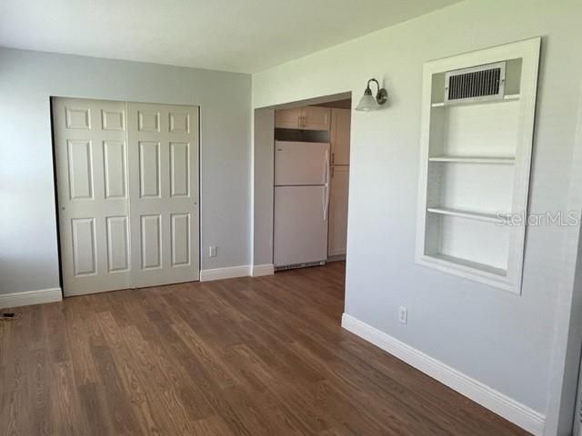 For Rent: $1,700 (2 beds, 2 baths, 1100 Square Feet)