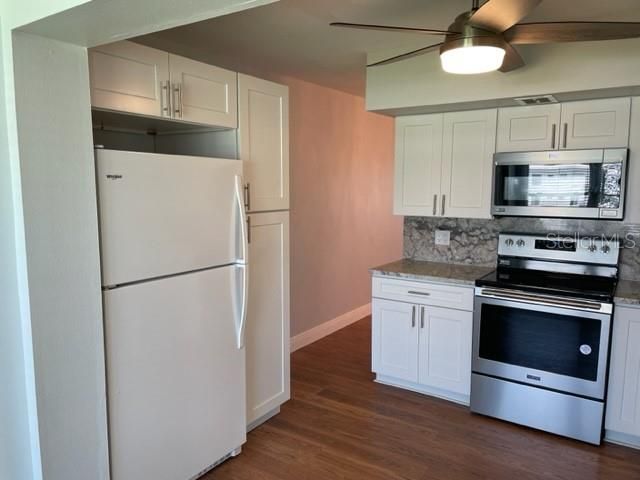 For Rent: $1,700 (2 beds, 2 baths, 1100 Square Feet)