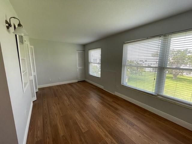 For Rent: $1,700 (2 beds, 2 baths, 1100 Square Feet)