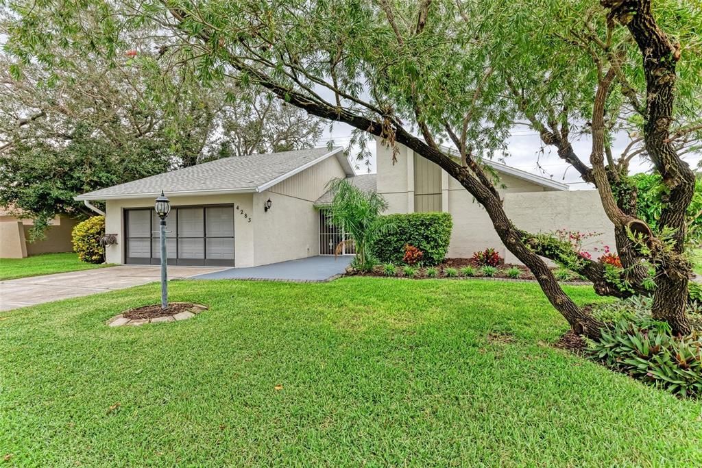 For Sale: $475,000 (3 beds, 2 baths, 1933 Square Feet)