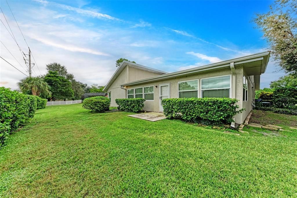 For Sale: $475,000 (3 beds, 2 baths, 1933 Square Feet)