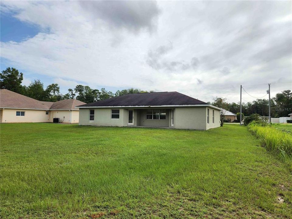 For Sale: $299,000 (3 beds, 2 baths, 1758 Square Feet)