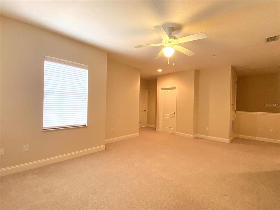 For Rent: $2,450 (3 beds, 2 baths, 2167 Square Feet)