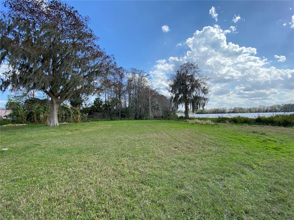 En Venta: $2,999,999 (4.20 acres)