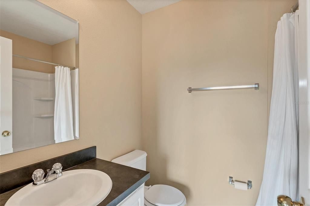 For Sale: $259,000 (2 beds, 2 baths, 1092 Square Feet)