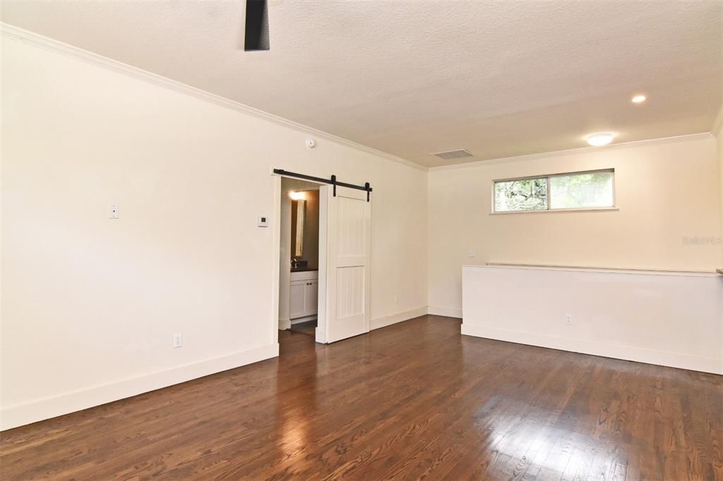 For Rent: $2,200 (2 beds, 2 baths, 1054 Square Feet)