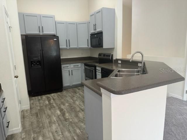 For Rent: $2,200 (2 beds, 2 baths, 1253 Square Feet)