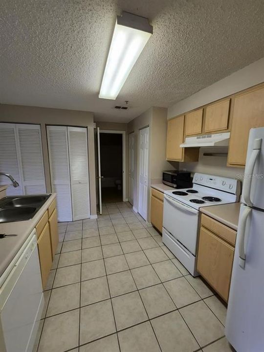 For Rent: $1,500 (1 beds, 1 baths, 632 Square Feet)