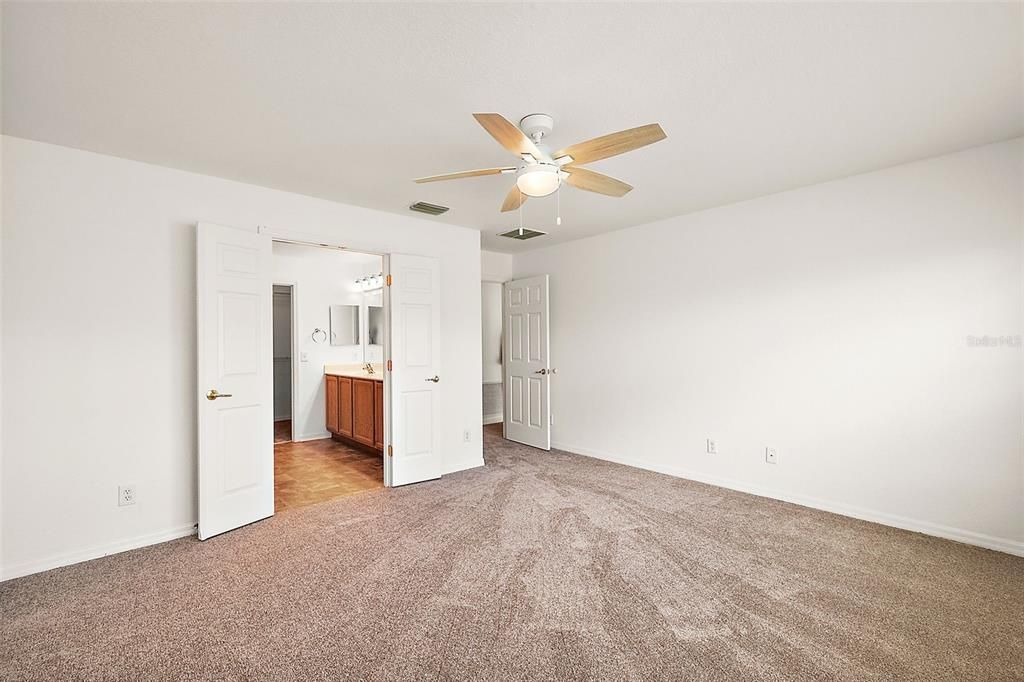 For Sale: $279,900 (2 beds, 2 baths, 1346 Square Feet)