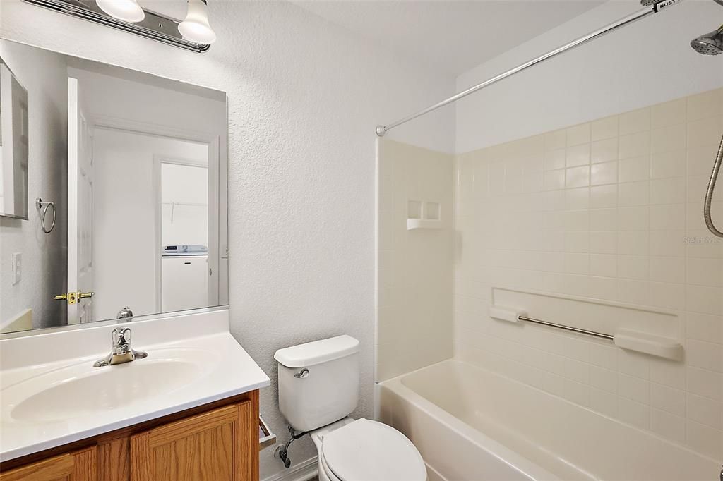 For Sale: $279,900 (2 beds, 2 baths, 1346 Square Feet)