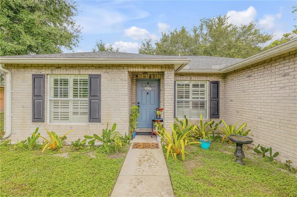 For Sale: $297,000 (3 beds, 2 baths, 1480 Square Feet)