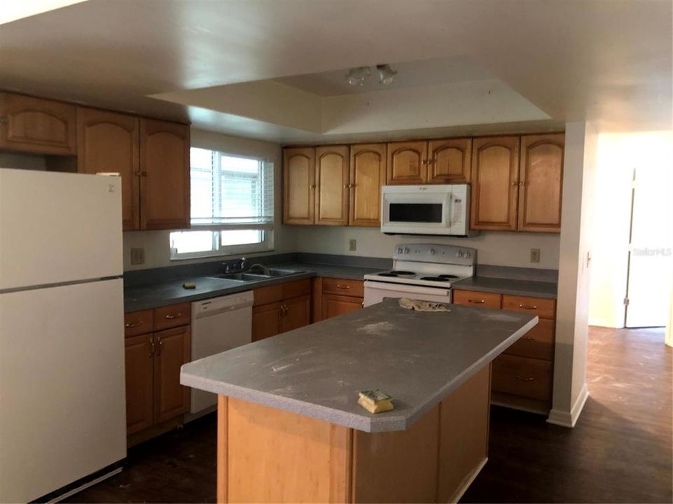 For Sale: $364,900 (3 beds, 2 baths, 1532 Square Feet)