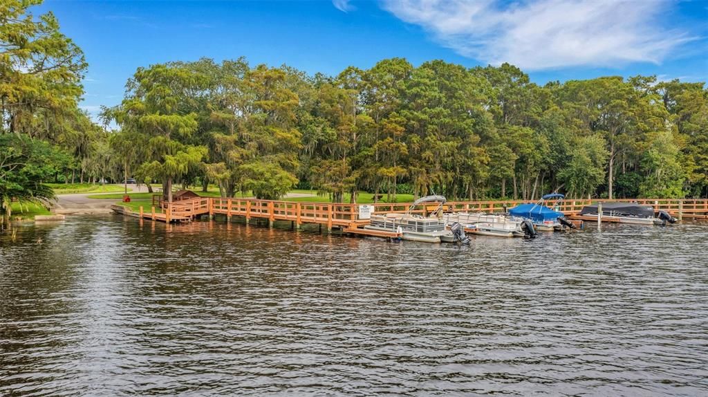 Day docks exclusive to Presidents Landing, on Lake Tarpon