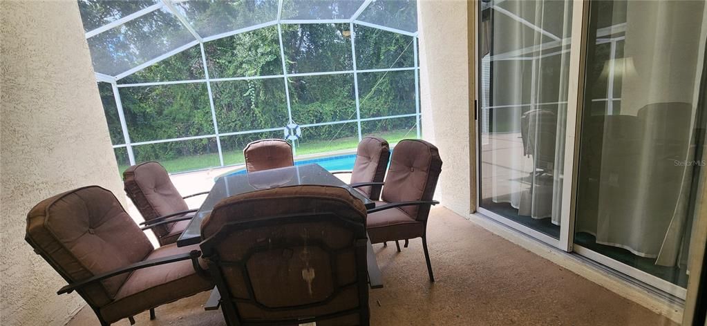 En Venta: $379,000 (3 camas, 2 baños, 1677 Pies cuadrados)