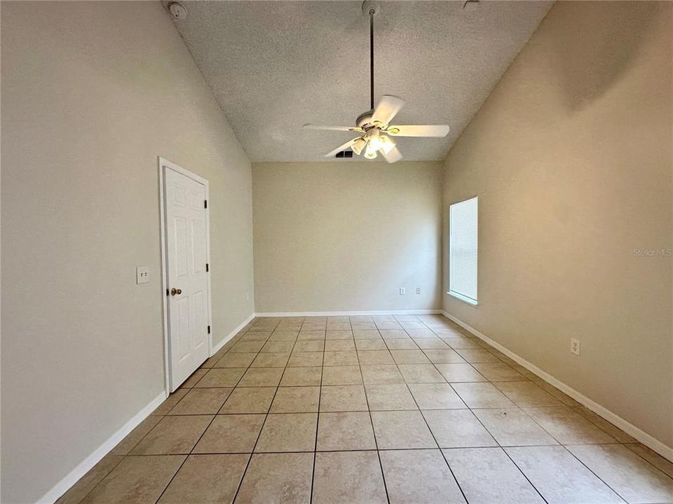 For Rent: $1,795 (3 beds, 2 baths, 1779 Square Feet)