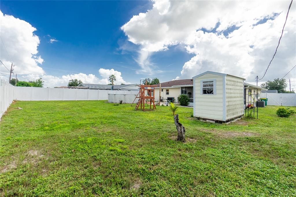 For Sale: $310,000 (3 beds, 2 baths, 1287 Square Feet)