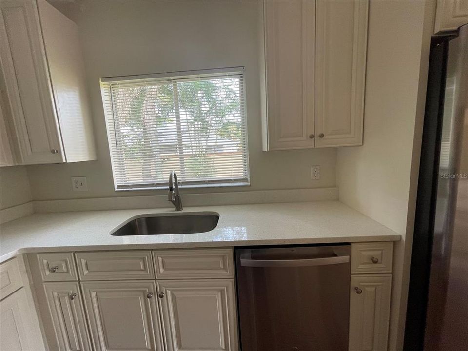 For Sale: $309,000 (3 beds, 2 baths, 1872 Square Feet)