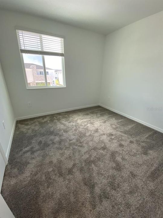 For Rent: $2,200 (3 beds, 2 baths, 1864 Square Feet)