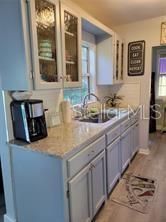 For Rent: $2,700 (2 beds, 1 baths, 750 Square Feet)