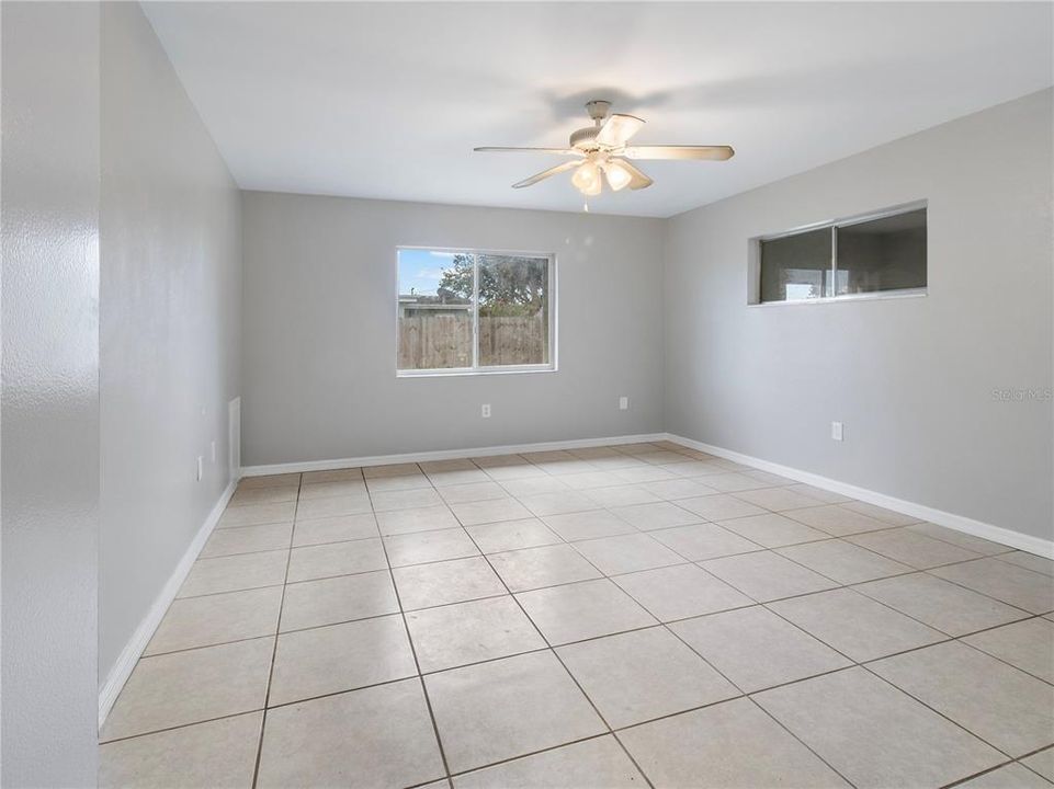 Active With Contract: $279,000 (3 beds, 2 baths, 1758 Square Feet)