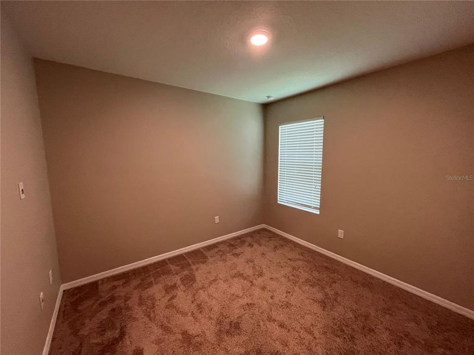 For Rent: $2,100 (3 beds, 2 baths, 1510 Square Feet)