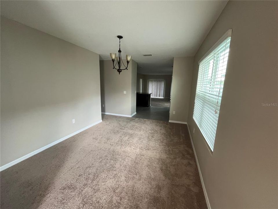 For Rent: $2,100 (3 beds, 2 baths, 1510 Square Feet)