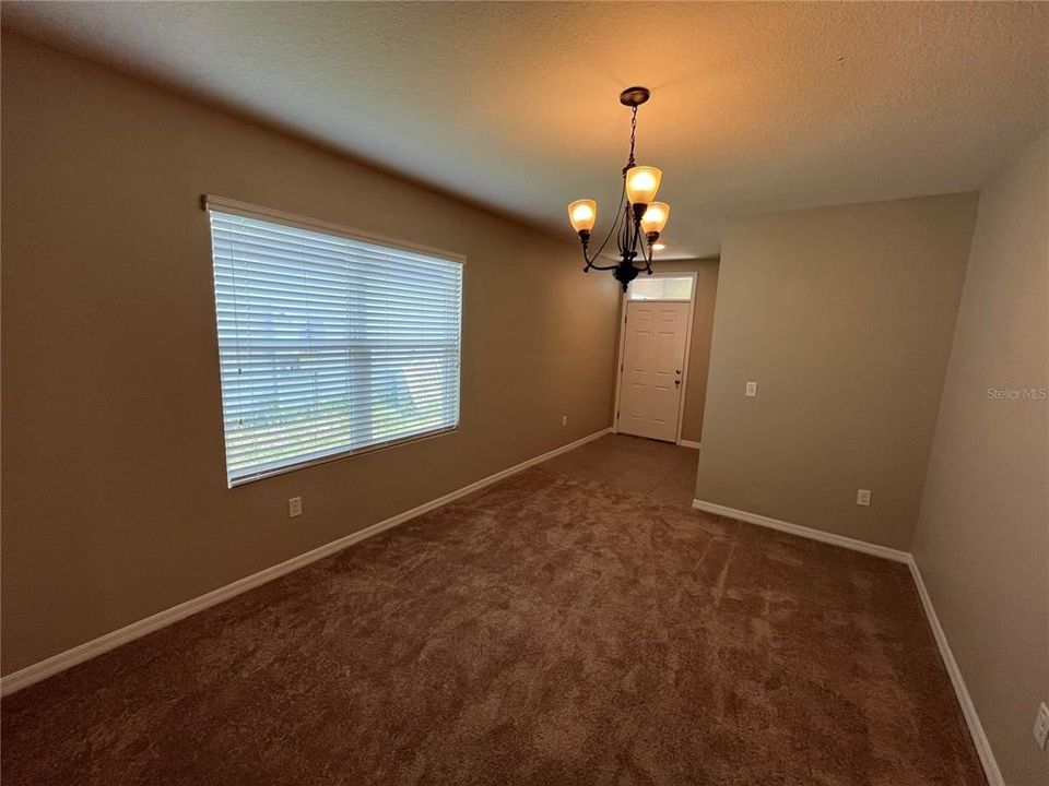 For Rent: $2,100 (3 beds, 2 baths, 1510 Square Feet)