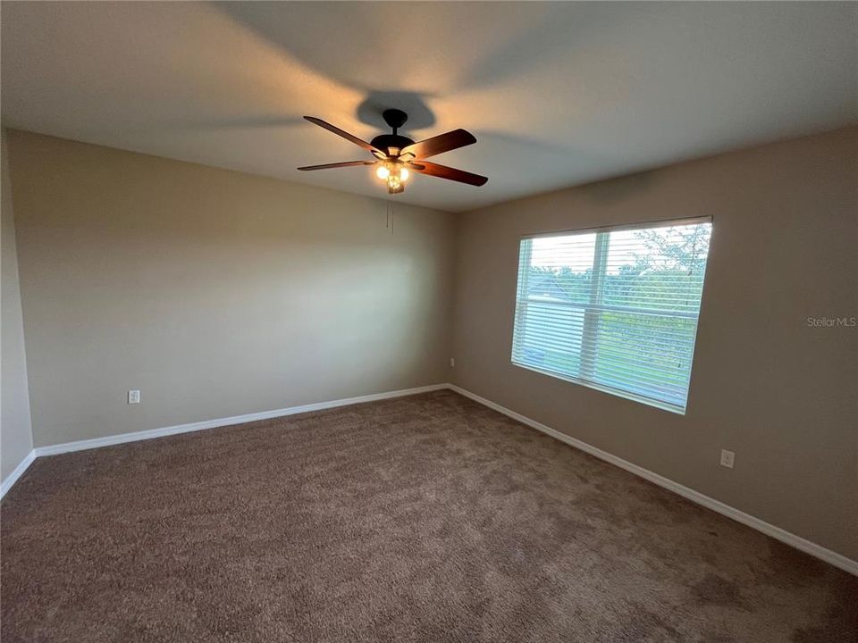 For Rent: $2,100 (3 beds, 2 baths, 1510 Square Feet)