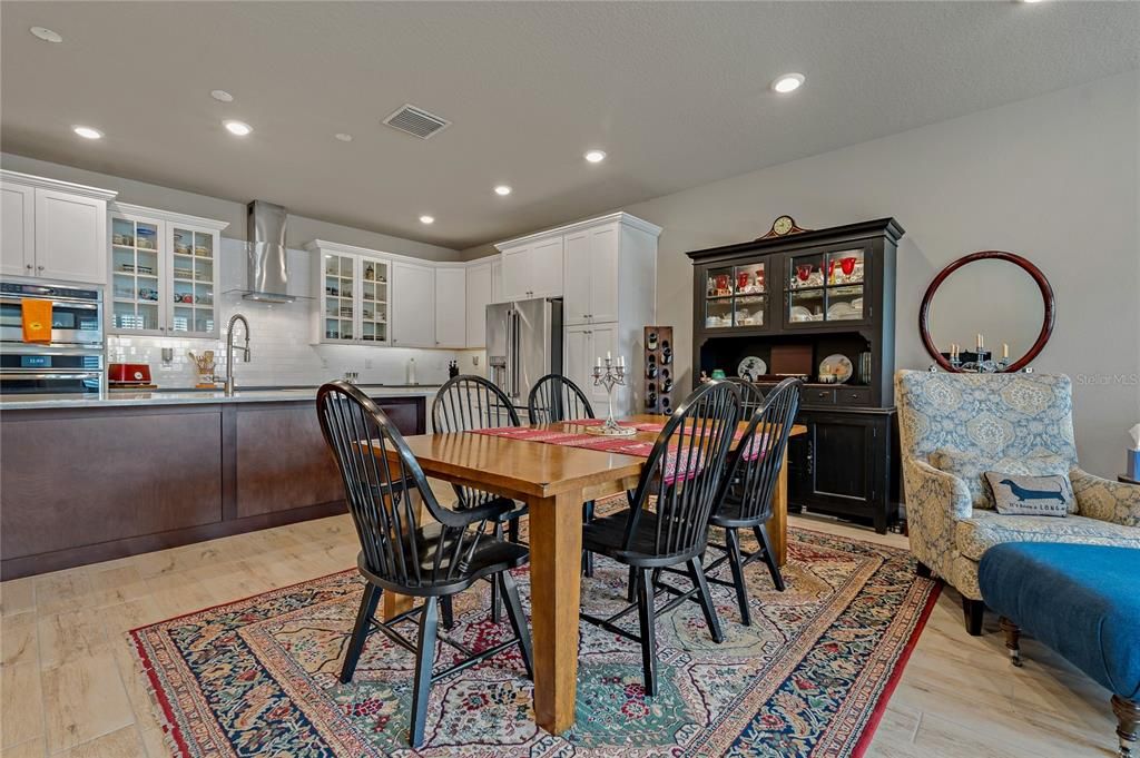 DINING ROOM AREA