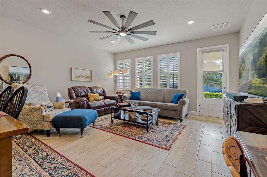 FAMILY ROOM WITH UPGRADED CEILING FAN