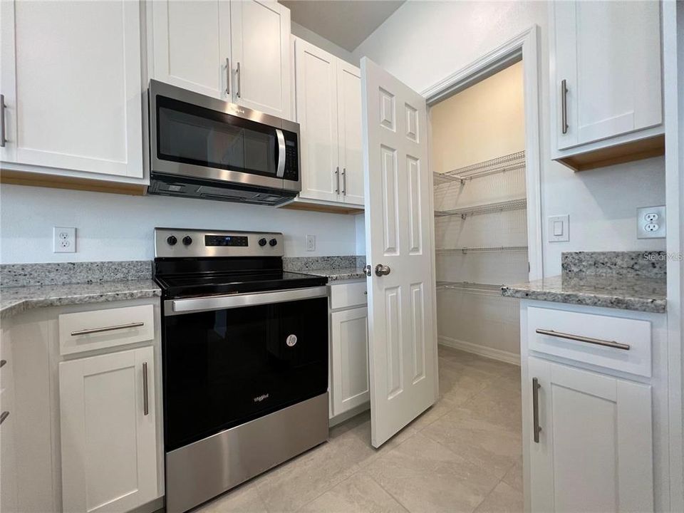 For Rent: $2,499 (3 beds, 2 baths, 1491 Square Feet)