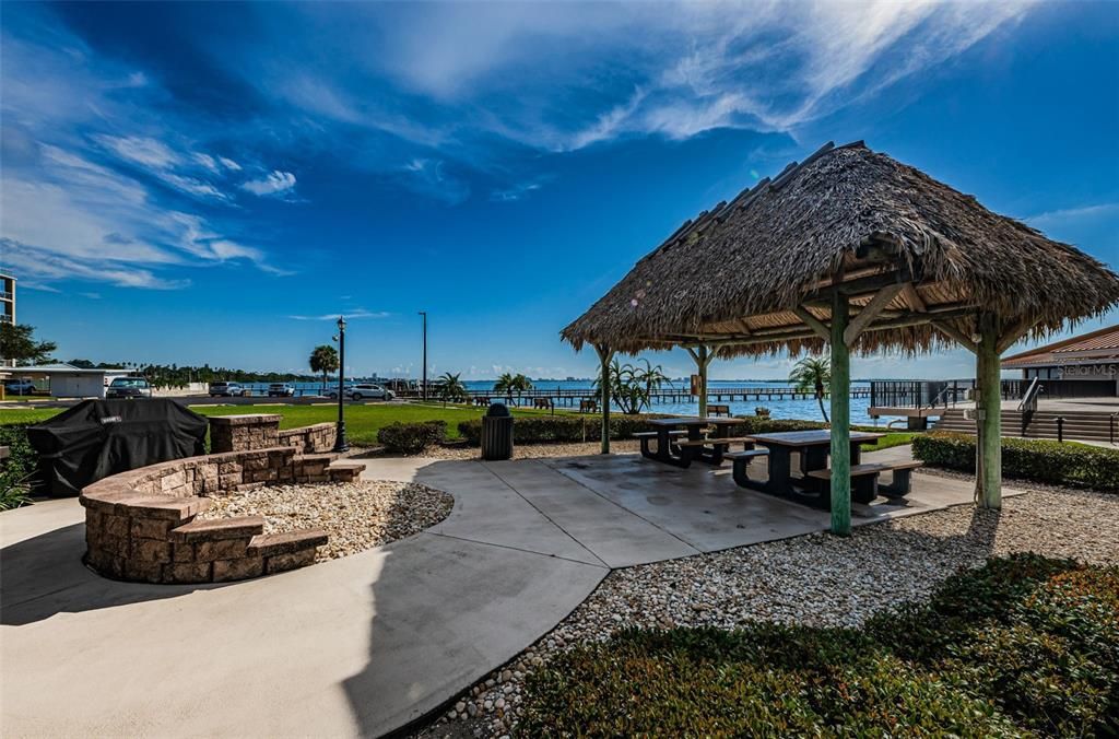 Community Grilling/Picnic Area