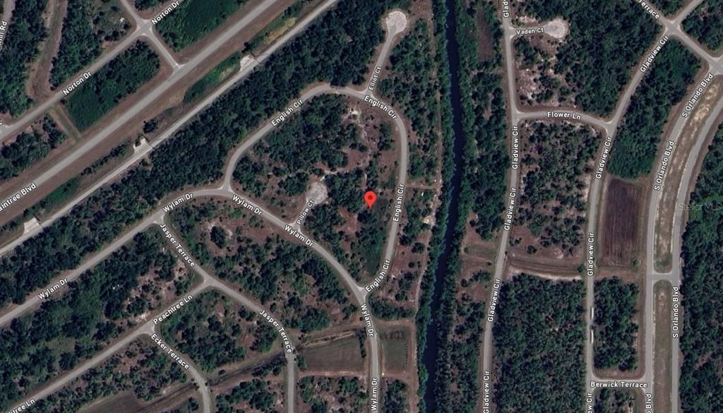 Под контрактом: $10,000 (0.27 acres)