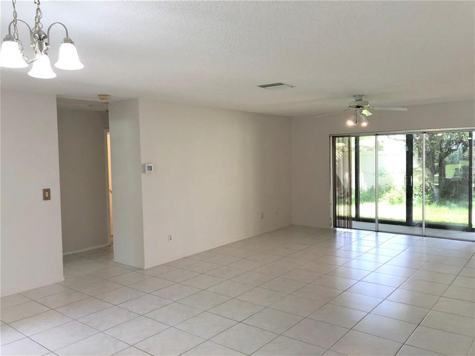 For Rent: $2,400 (3 beds, 2 baths, 1314 Square Feet)