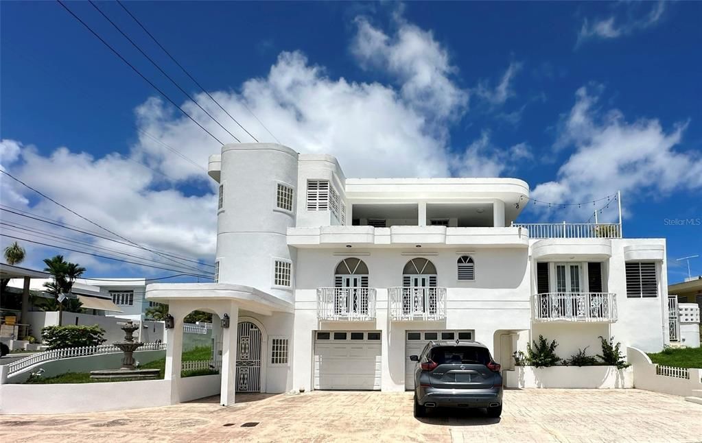 Recently Rented: $2,350 (4 beds, 2 baths, 2284 Square Feet)