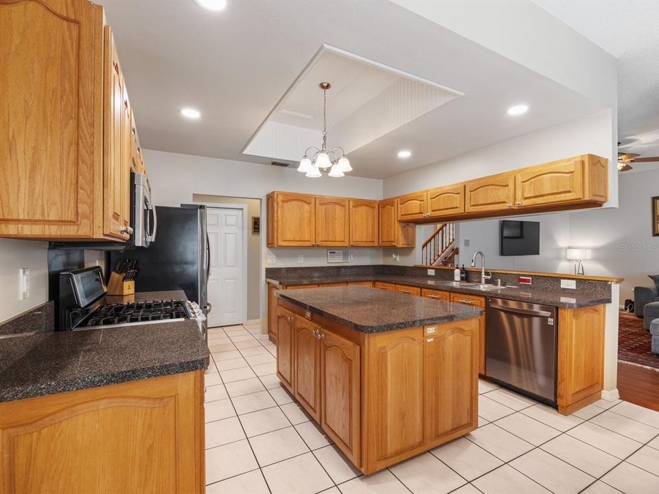 For Sale: $714,900 (5 beds, 2 baths, 3267 Square Feet)